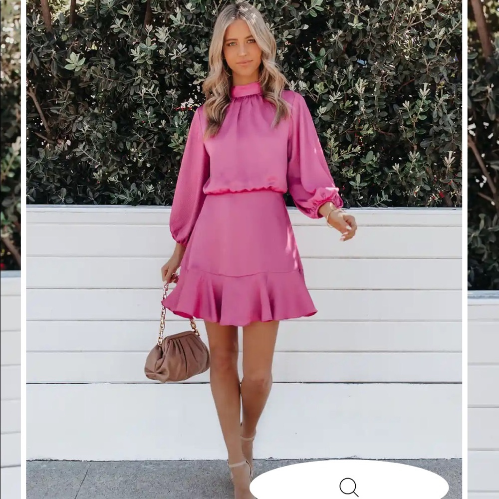 💖NWT- VICI CALL ME ANGEL TEXTURED SATIN DRESS - PINK